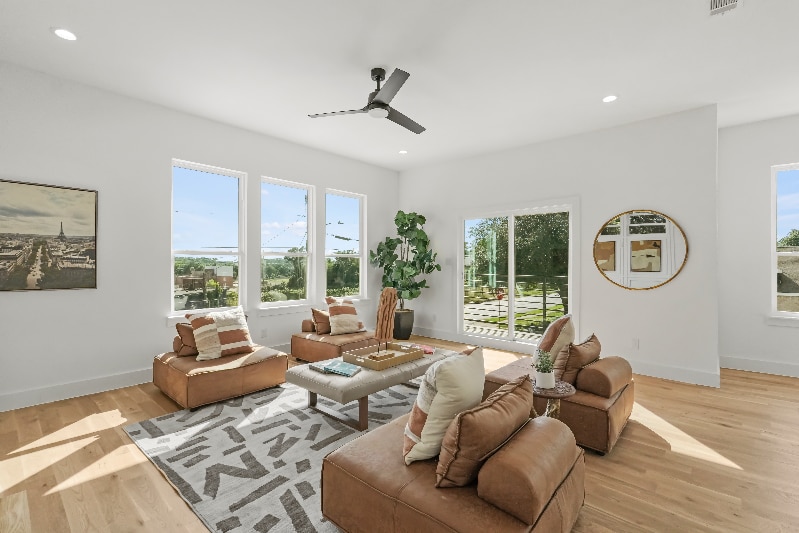 Building Photo - 1404 Hamburg St