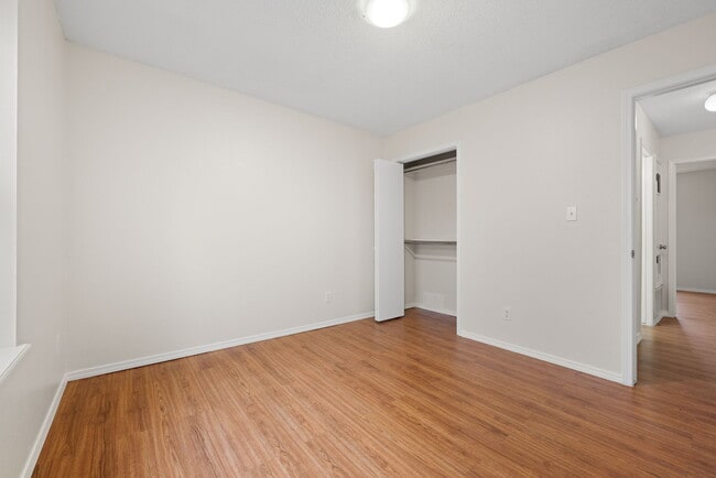 Building Photo - 100 Grand Brook Dr