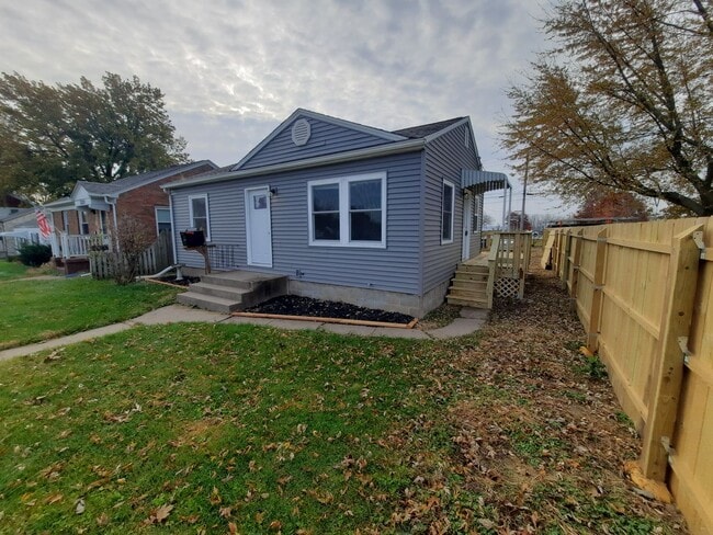 Primary Photo - 2 Bedroom 1 Bathroom