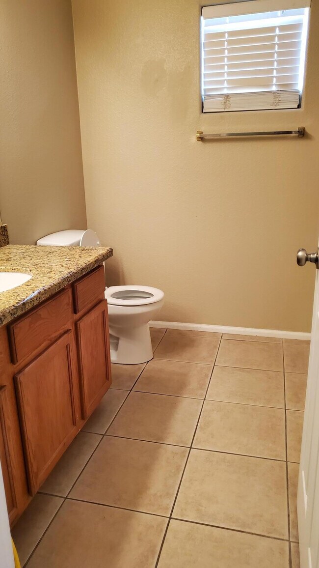 Building Photo - 10970 W Sheridan St