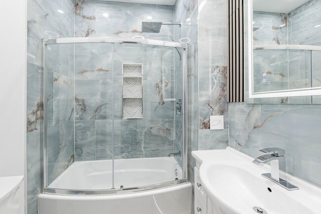 Building Photo - 7219 S Peoria St