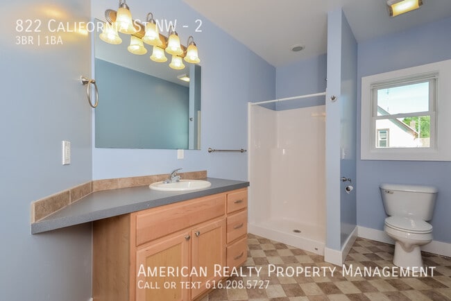 Building Photo - 822 California St NW