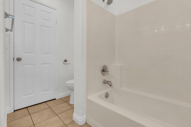 Building Photo - 8798 Nozay Ln