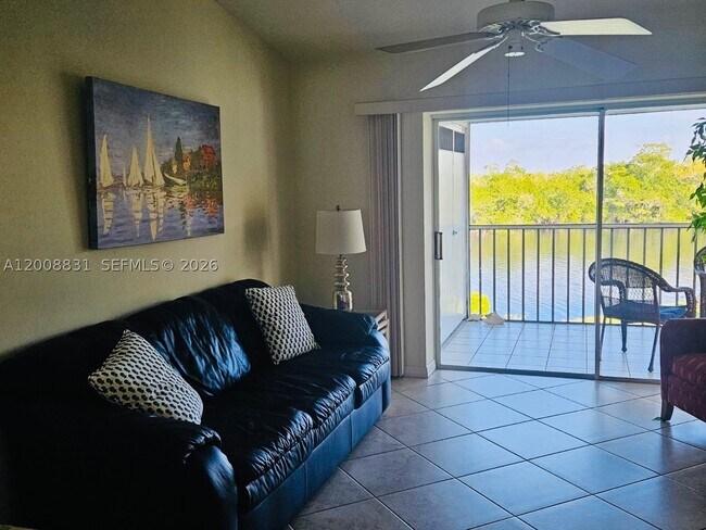 Building Photo - 1335 Mainsail Dr