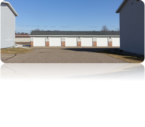 Building Photo - 2810 Willow Dr