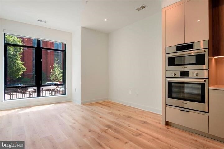 Bosch appliances. - 801 N St NW