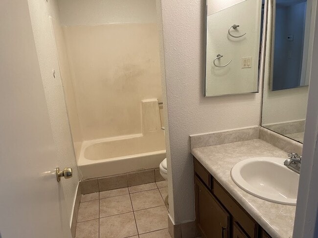 Building Photo - Charming 2-Bedroom Retreat in Serene Apache Junction—Your Cozy Escape Awaits!