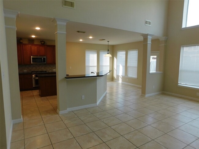 Building Photo - 5527 Baron Ridge Ln