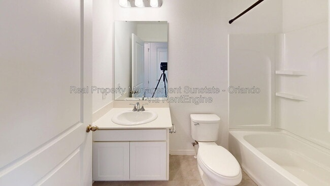 Building Photo - 648 Belgrove St