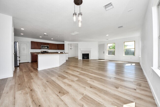 Building Photo - 14314 Cypress Cascade Ln