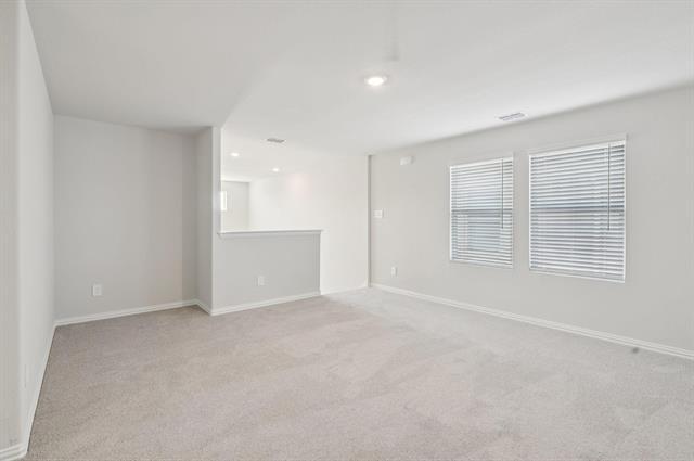 Building Photo - 717 Leavenworth Dr