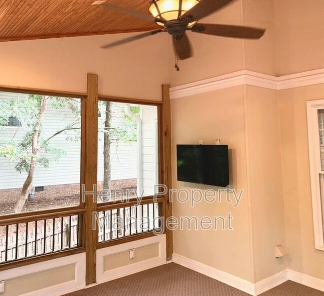 Building Photo - 212 Lewey Brook Dr