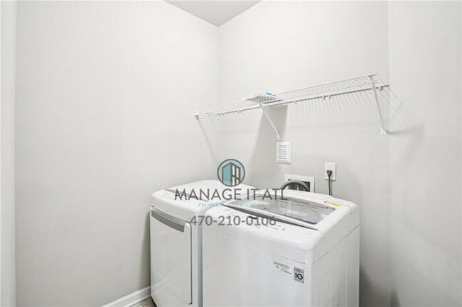 Building Photo - Move-in-ready 3 bedroom townhome in Duluth