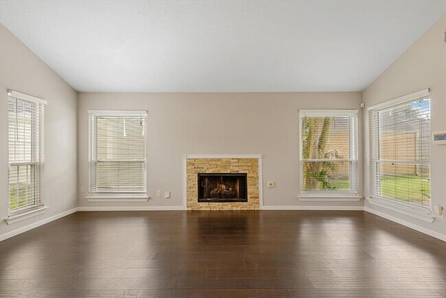 Building Photo - 16806 Doverwood Way