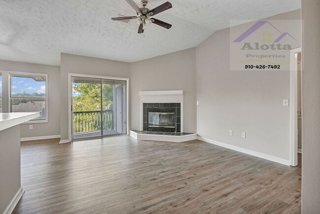 Building Photo - 6800-8 Willowbrook