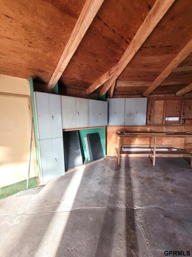 Building Photo - 1055 Platteview Dr