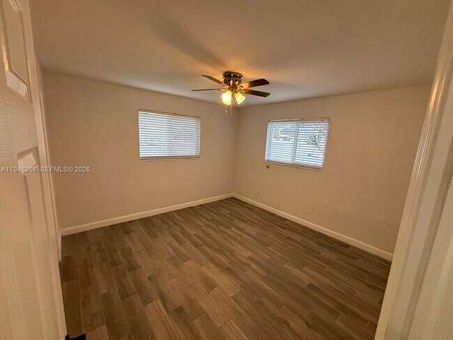 Building Photo - 1426 Arthur St