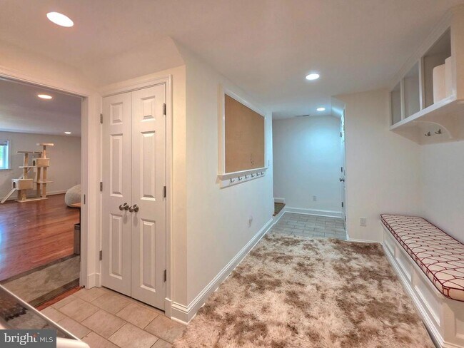 Building Photo - 8300 Beech Tree Rd
