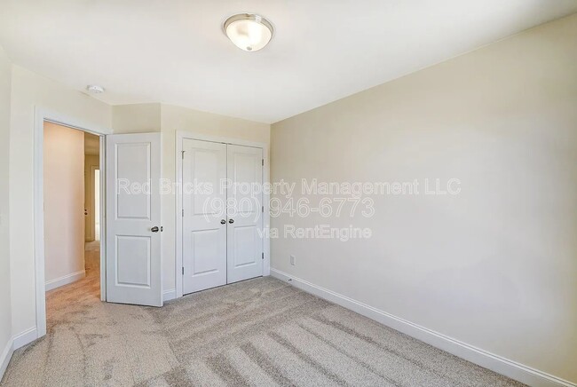 Building Photo - 4023 Black Ct