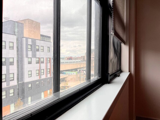 Building Photo - 210 Ellicott St