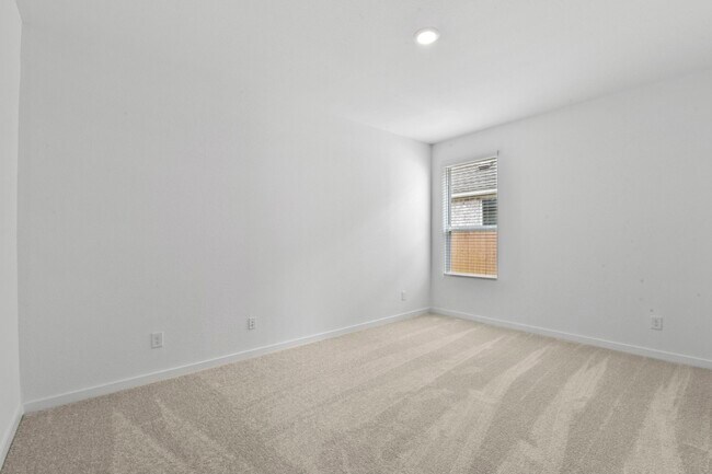 Building Photo - 2934 Palm Branch Dr