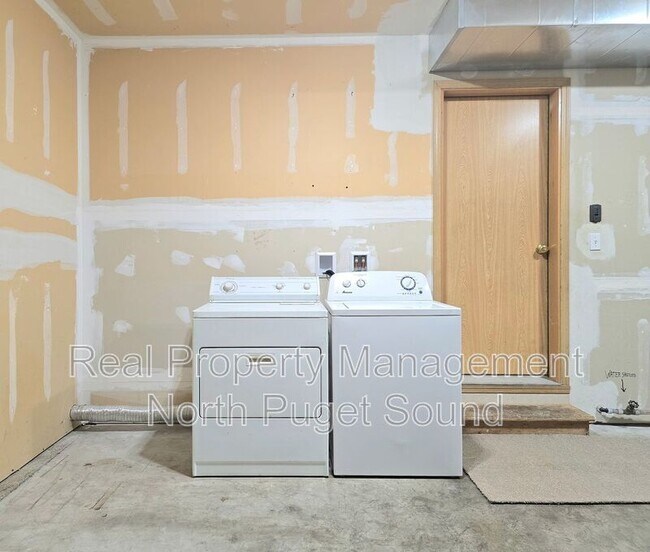 Building Photo - 5328 138th St NE