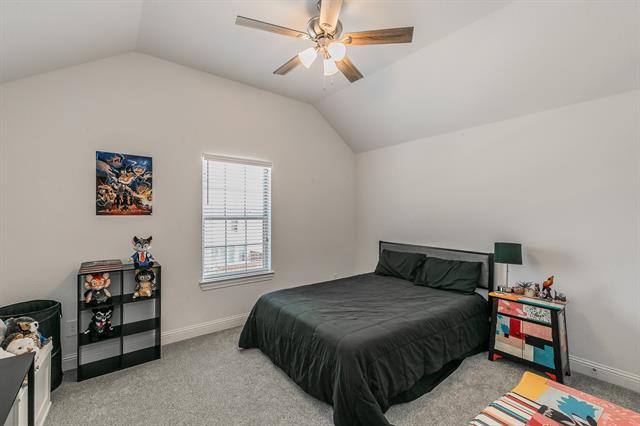 Building Photo - 711 Artesian Dr