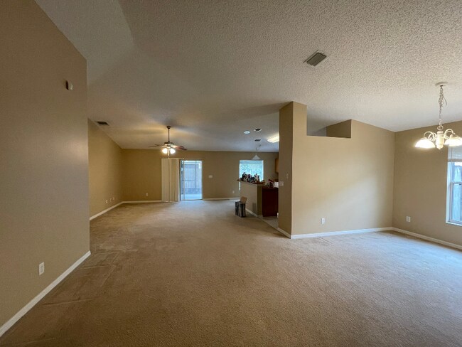 Building Photo - 4321 Swanna Dr