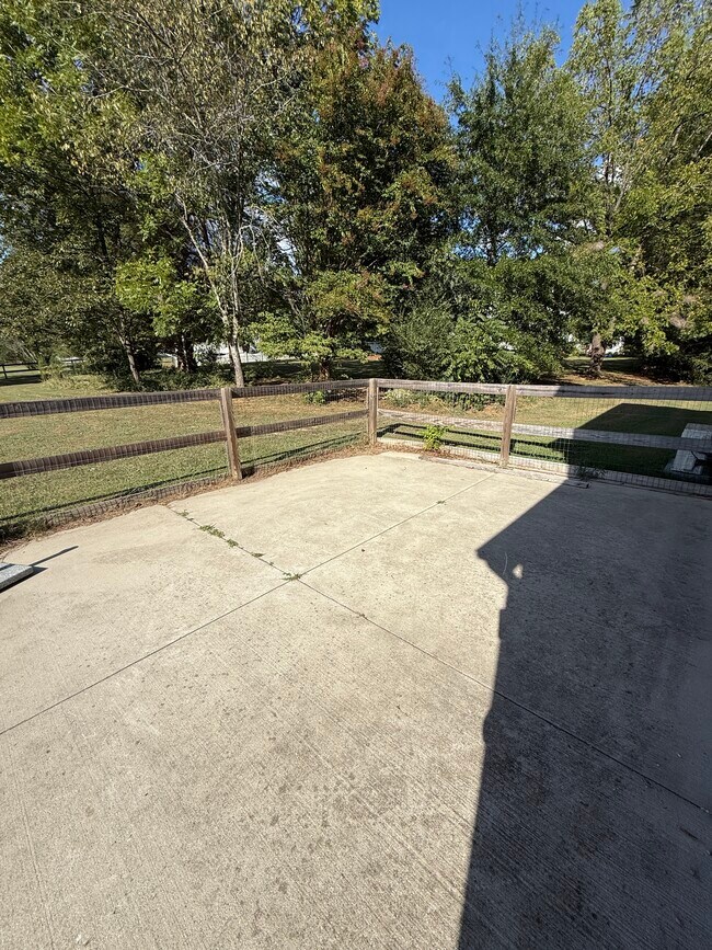 Building Photo - 75b Cedar Run