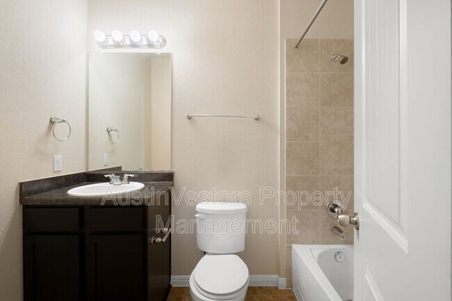 Building Photo - 4614 Esper Ln