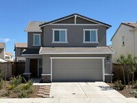 Building Photo - 3 bed 2.5 bathroom in Roseville!  Please read ad for viewing requirements