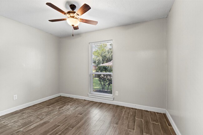 Building Photo - 510 Brandywyne Dr