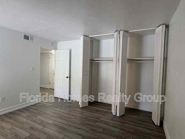 Building Photo - 1830 Maravilla Ave
