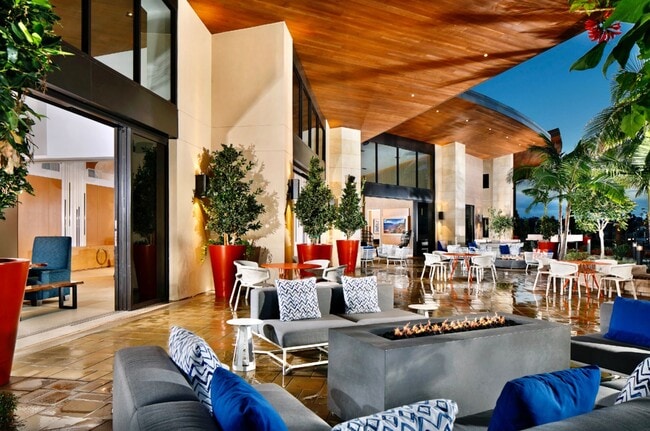 Building Photo - Brand New Townhome Overlooking Mission Valley