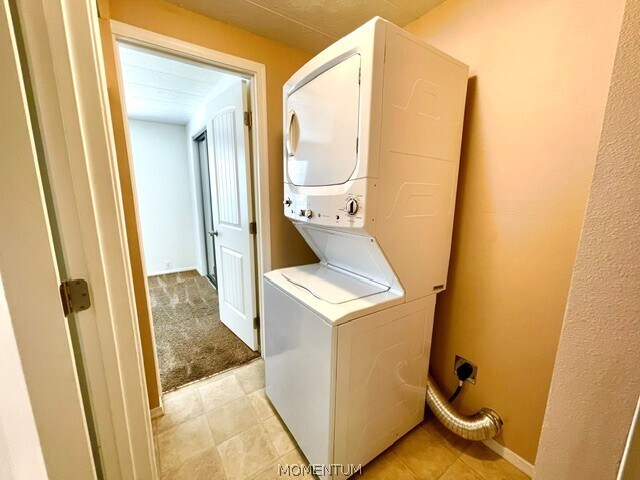 Building Photo - 803 Roadrunner Dr