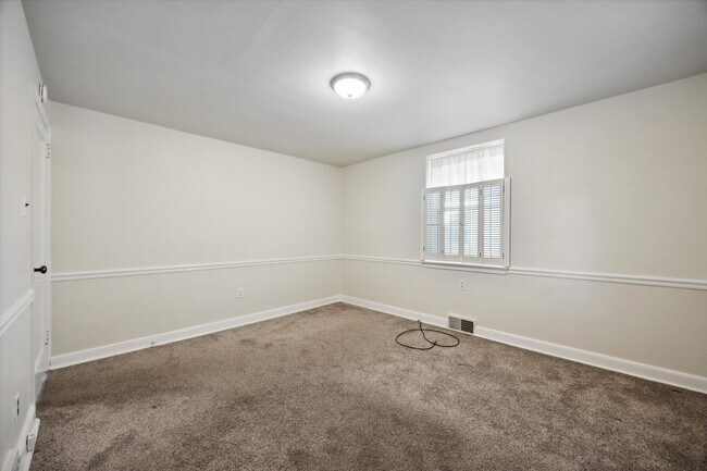 Building Photo - Beautiful 3BD/1BA Cape Cod in Broomall!