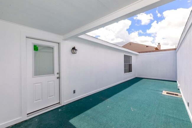 Building Photo - 8930 Manion Dr