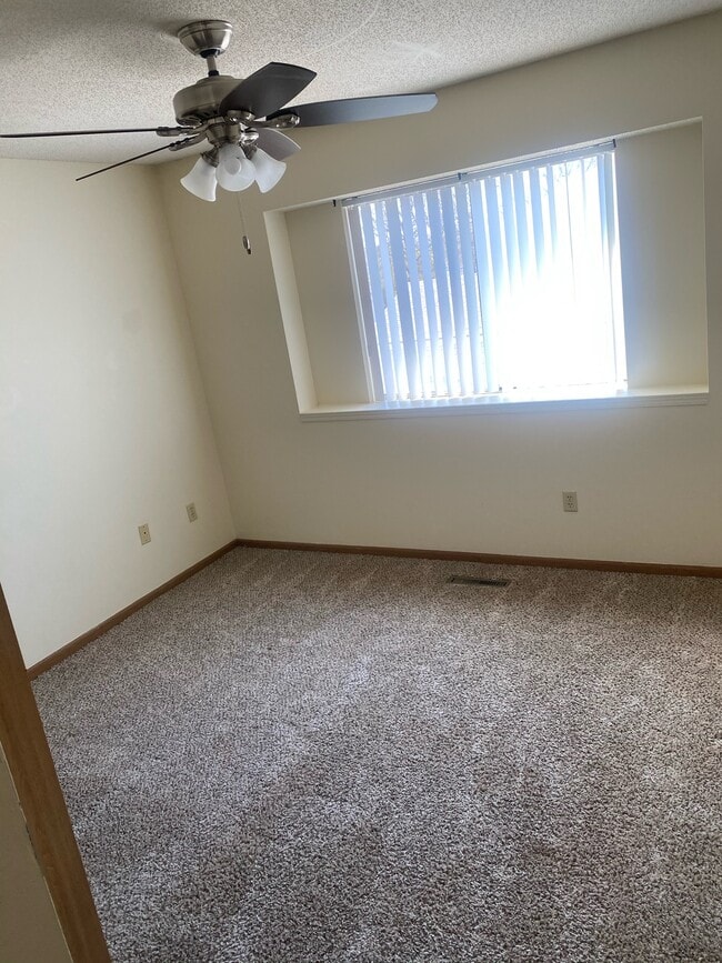 Building Photo - 4310 Maricopa Dr