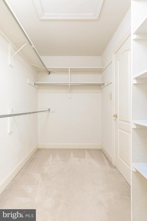 Building Photo - 8165 Madrillon Ct