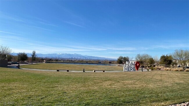 Building Photo - 367 Haddocks Hall Pl