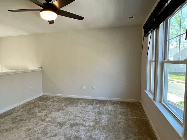 Building Photo - 8180 Lyman Ct