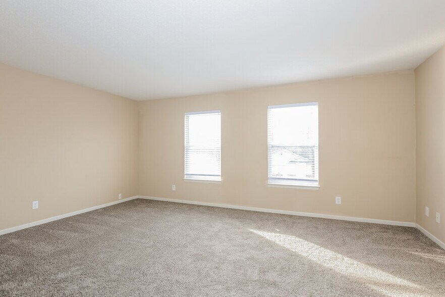 Building Photo - 2371 Summerwood Ln