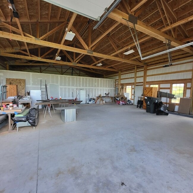 Building Photo - Stunning Remodeled Juliaetta Farm House