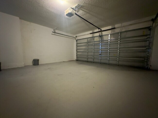 Building Photo - Two-Story Corner Lot!