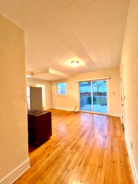 Building Photo - 45 Slater St