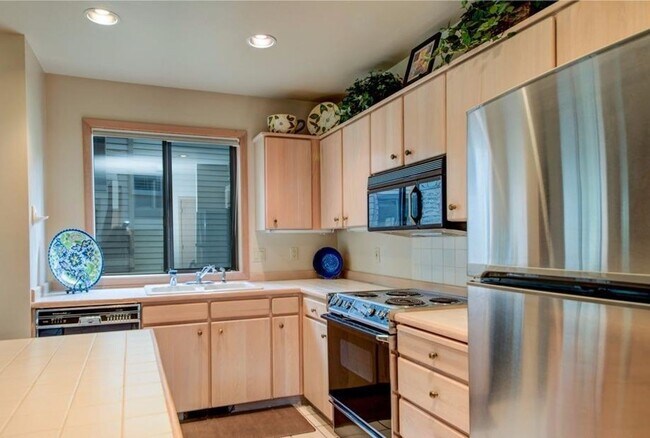 Building Photo - 23 Eaglewood