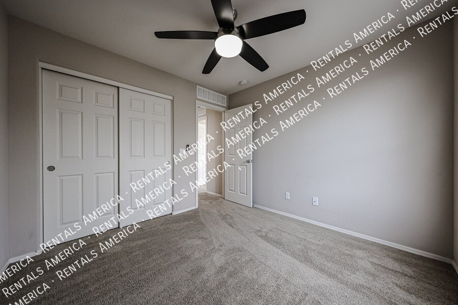 Building Photo - 270 N Scott Dr