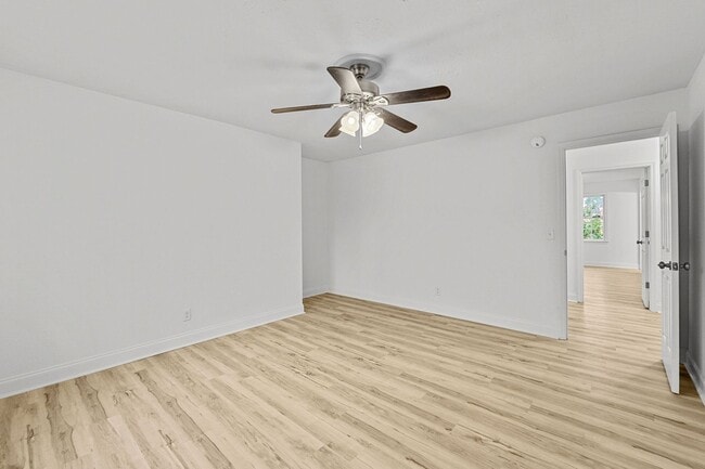 Building Photo - 1306 Dominica Dr