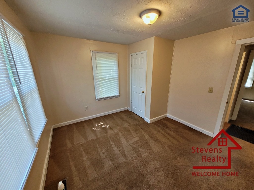 Building Photo - 115 E Jere Whitson Rd