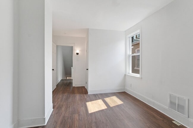 Building Photo - Coming Soon! Spacious 4 Bedroom, 1.5  Bath...